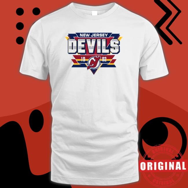 Official Mens New Jersey Devils 1982 Reverse Retro 2.0 Fresh Playmaker Shirt