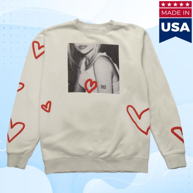 Official Sabrina Carpenter Merch Store Sabrina Carpenter Heart - Crew neck Sweatshirt - Ivory