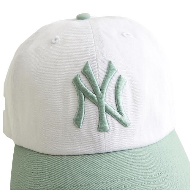 Official Abercrombie And Fitch Apparel Clothing Merch New York Yankees '47 Clean-Up Hat Mint Green Abercrombie Store Shop